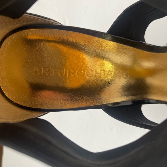 Arturochiang Black Patent/Fabric Gladiator Heels Size 8M  3 1/2” Heels - Picture 4 of 9